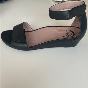 Abeo Inez leather wedge sandal 8 narrow